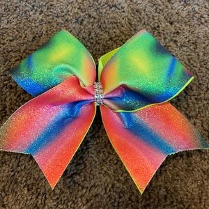 Cheer bow